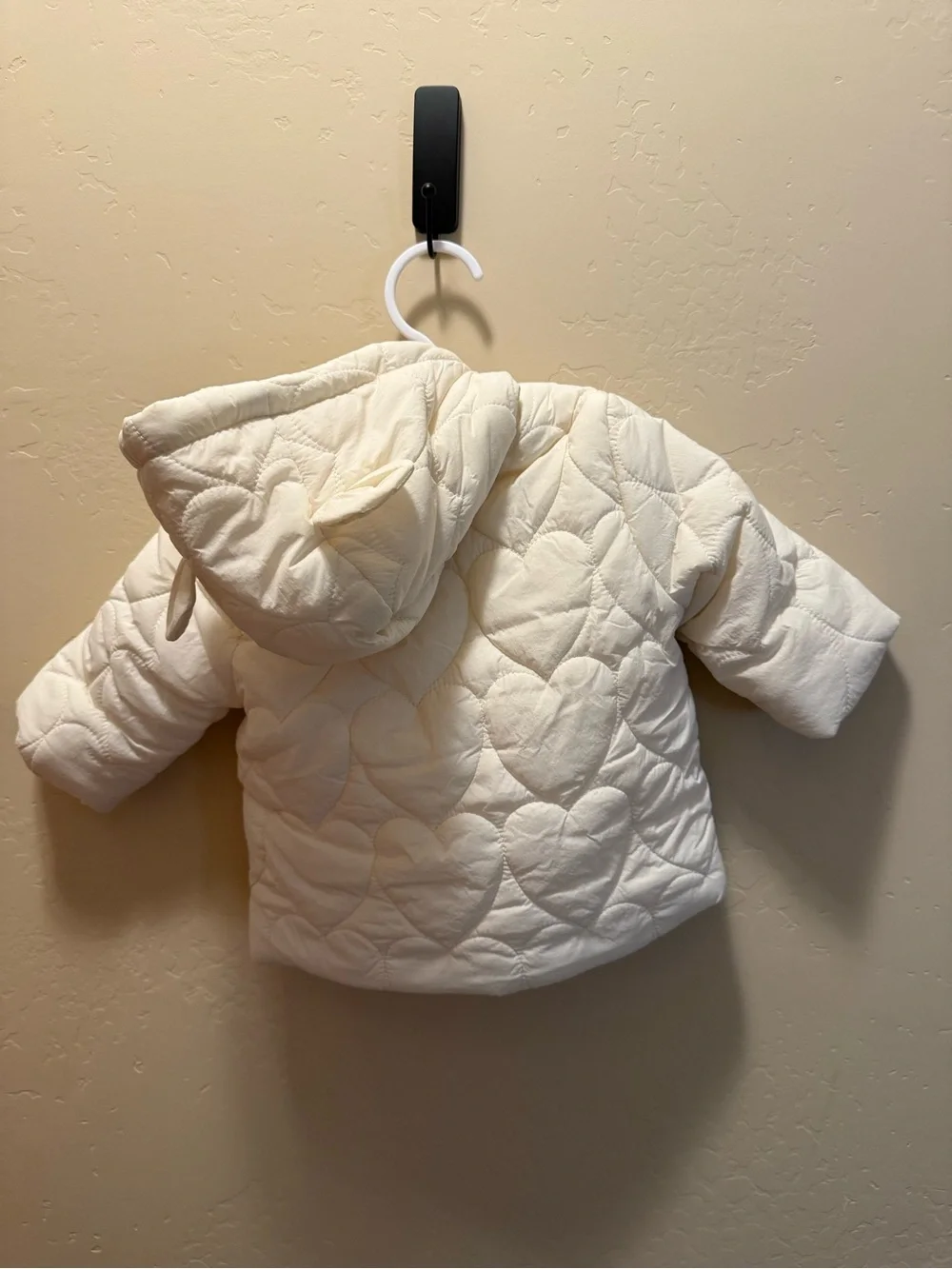 Old Navy Cream Quilted Heart Hooded Puffer Jacket